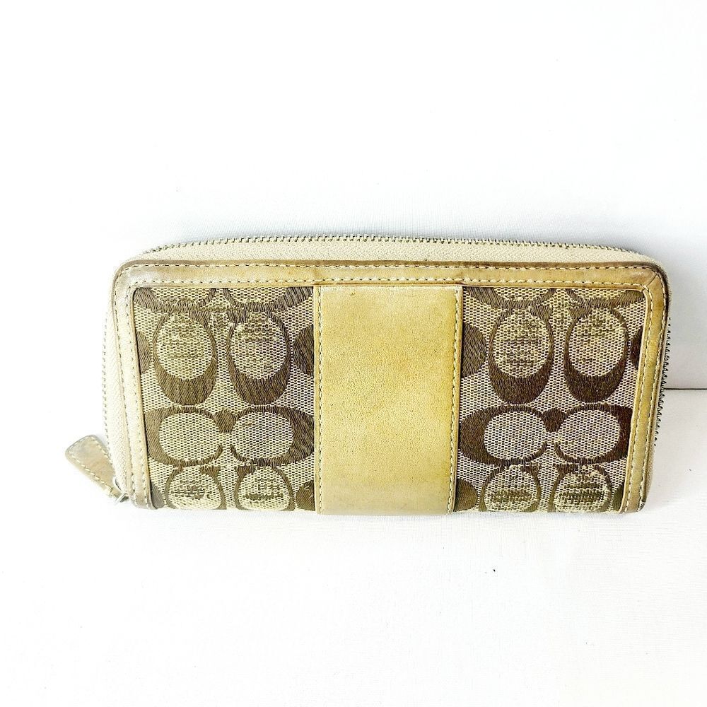 Coach Leather Zippy Wallet - Picture 3 of 6